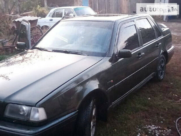 Volvo 460 1995 года