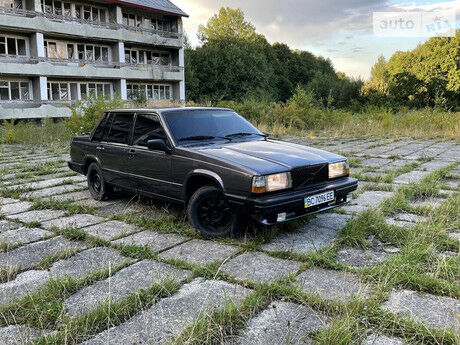 Volvo 740 1985 года