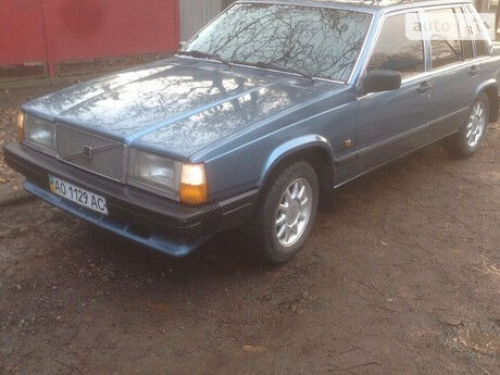 Вольво 740 1985 года Volvo 740 1985 года