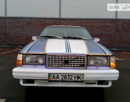 Фото на отзыв с оценкой 5 о Volvo 740 1988 году выпуска от автора "сергей" с текстом: харошый,надежный автомобиль.этим все сказано.уверенно держит дорогу,мотор работает ровно хоть и г...