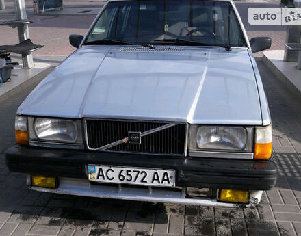 Volvo 740 1988 року