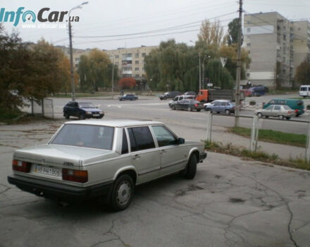 Volvo 760 1985 року - Фото 2 автомобіля