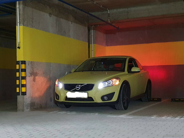 Volvo C30 2011 года