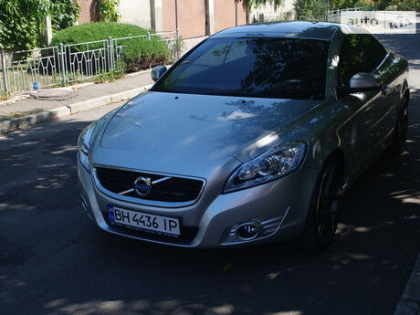 Volvo C70 2009 року