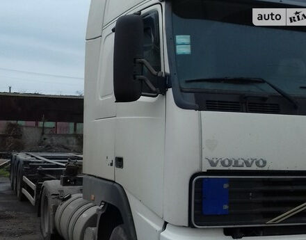 Фото на відгук з оцінкою 4   про авто Volvo FH 2001 року випуску від автора “andreyermolovv82” з текстом: Отличный грузовик, мне очень нравится то что на него всегда есть полно запчастей агрегаты летят р...