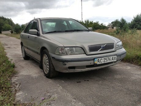 Volvo S40 1998 года