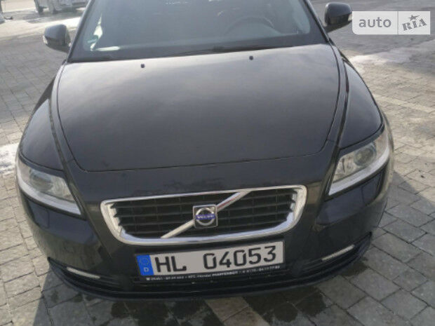 Volvo S40 2010 року