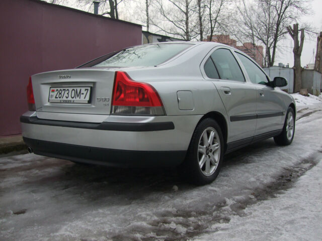 Volvo S60 2001 года