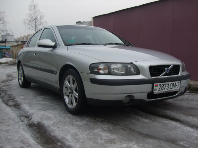 Volvo S60 2001 года