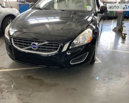 Volvo S60 2012 року