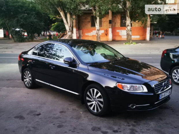 Volvo S80 2013 року