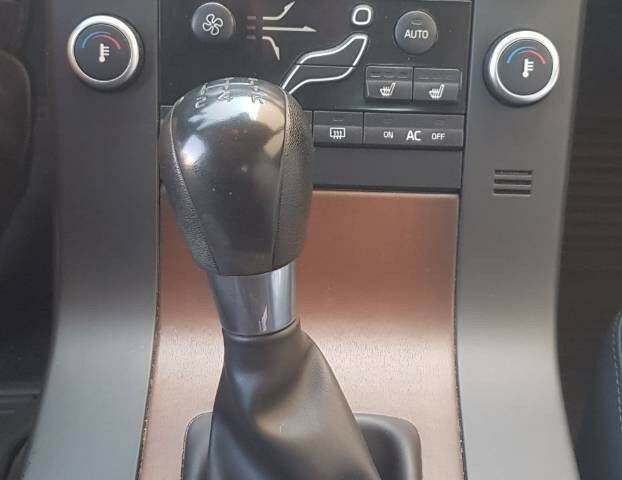 Volvo S80 2010 року