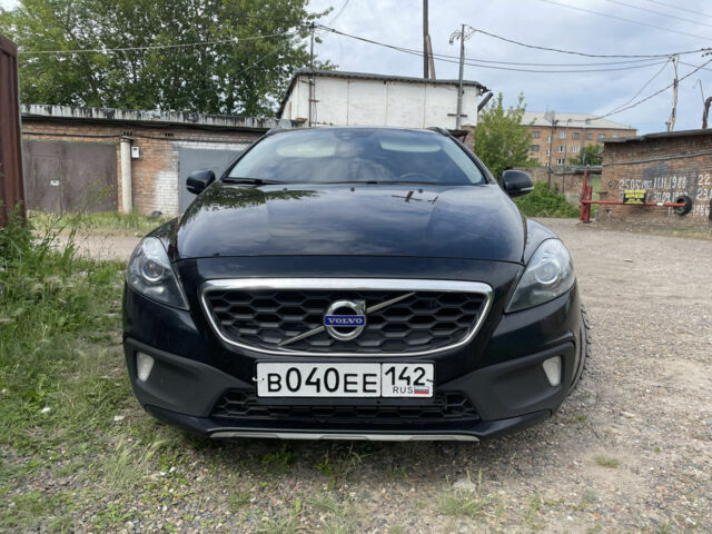 Volvo V40 2014 року