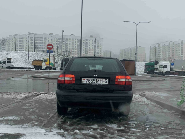 Volvo V40 2003 года