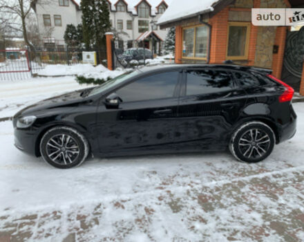 Фото на відгук з оцінкою 4.6   про авто Volvo V40 2017 року випуску від автора “Naz” з текстом: Volvo топ!Шведам respect!До Volvo їздив на різних автомобілях, остання була BMW. Не думав, що піс...