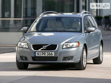 Volvo V50 2006 года