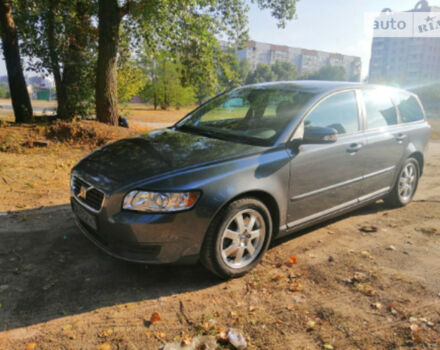 Volvo V50 2009 года - Фото 1 авто