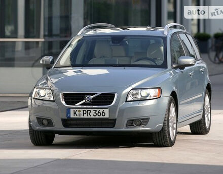 Volvo V50 2006 року