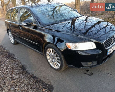 Volvo V50 2009 года
