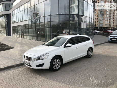 Volvo V60 2012 року