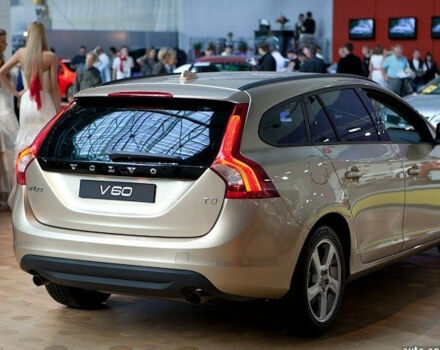 Volvo V60 2011 року - Фото 2 автомобіля