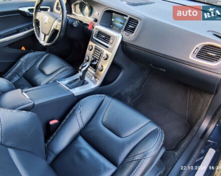 Фото 4 авто Вольво B60 2014 года на Automoto.ua Volvo V60 2014 года - Фото 4 авто