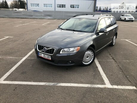 Вольво В70 2009 года Volvo V70 2009 года