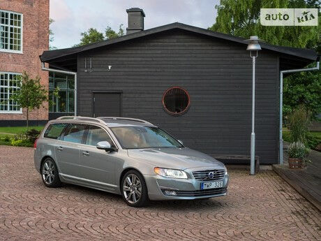 Вольво В70 2002 года Volvo V70 2002 года