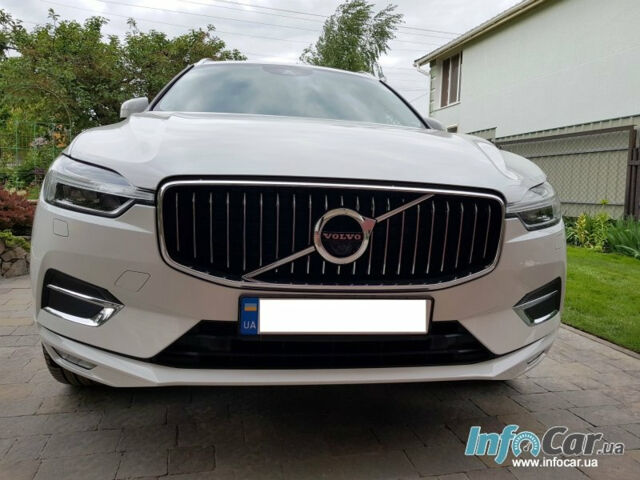 Volvo XC60 2017 года