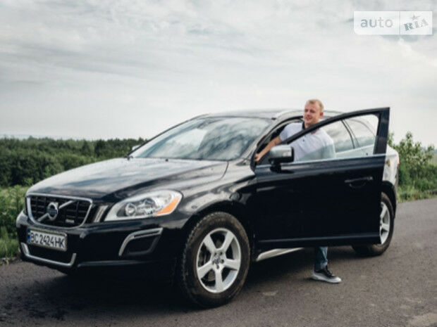 Volvo XC60 2012 года