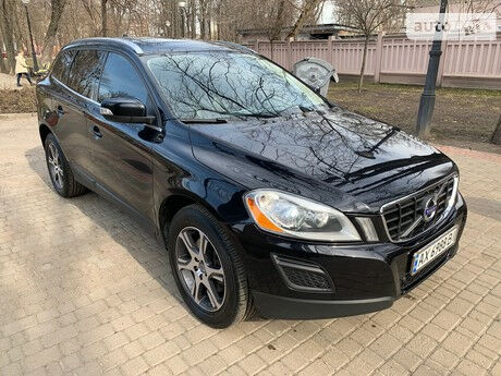 Вольво ХС60 2011 року Volvo XC60 2011 року