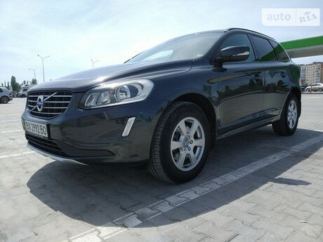 Volvo XC60 2015 року