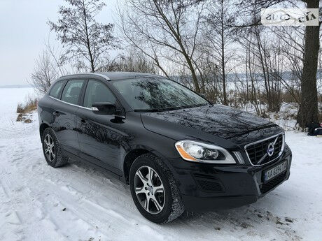 Volvo XC60 2012 года