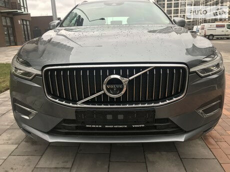 Volvo XC60 2019 года