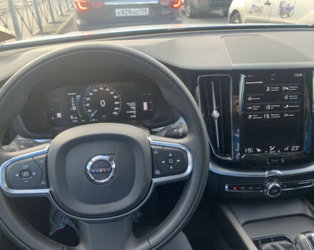 Volvo XC60 2020 года