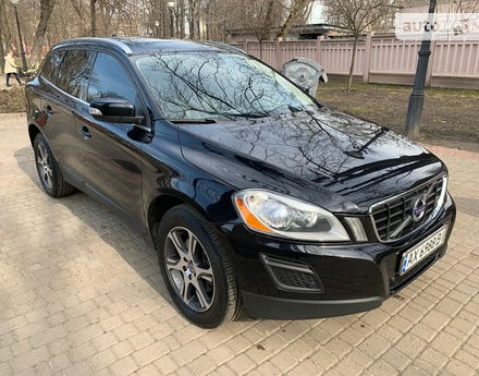 Volvo XC60 2011 года