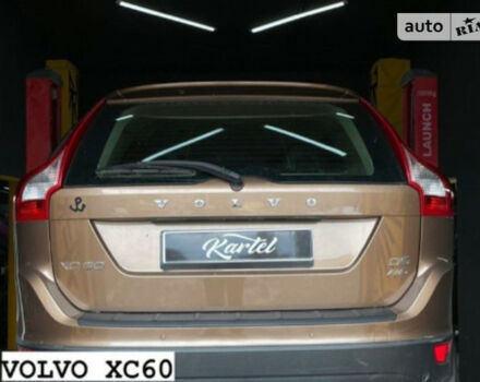 Фото на отзыв с оценкой 4.8 о Volvo XC60 2011 году выпуска от автора "Назар" с текстом: Офіційне авто.215 к.с  Я був 3 власником на пробігу 177 тис км. Автомобіль достатньо надійний та ...