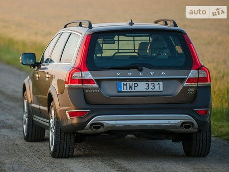 Volvo XC70 2013 року