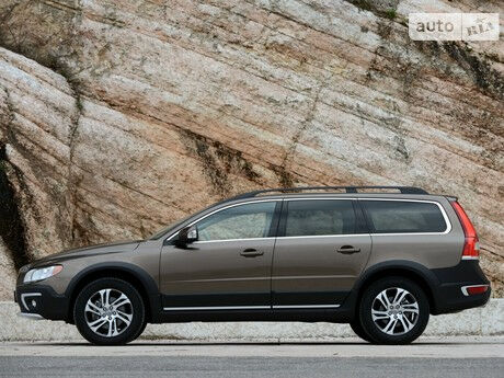 Вольво ХС70 2010 года Volvo XC70 2010 года
