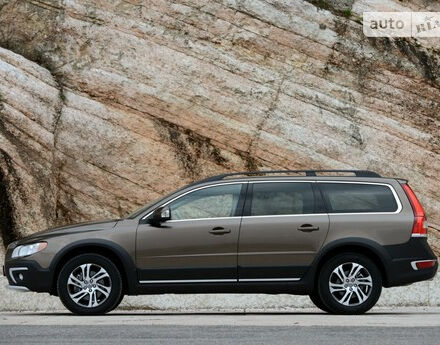 Volvo XC70 2010 року