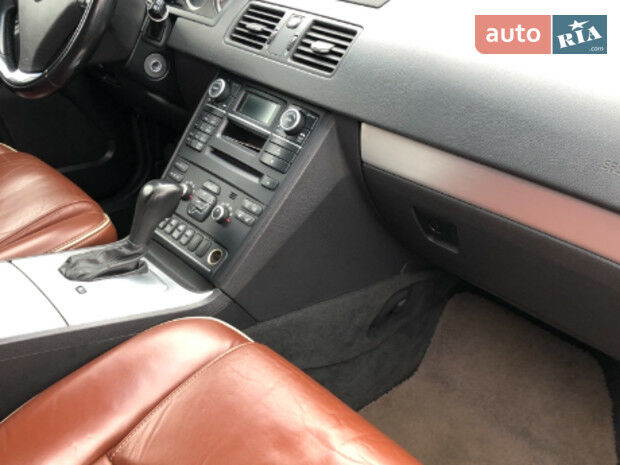 Volvo XC90 2013 року