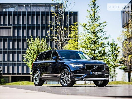 Volvo XC90 2004 года