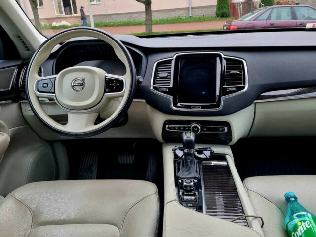 Volvo XC90 2018 року