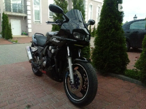 Yamaha FZS 600 Fazer 1999 року