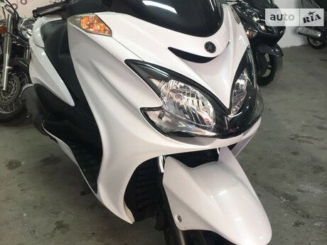Ямаха Маджести 2010 року Yamaha Majesty 2010 року