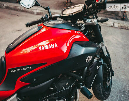 Фото на отзыв с оценкой 5 о Yamaha MT-07 2015 году выпуска от автора "Новиков Сергей" с текстом: Удобный, манёвренный мотоцикл для езды в городе и на трассе, легко управляется.