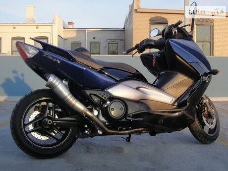 Yamaha T-max 2010 года