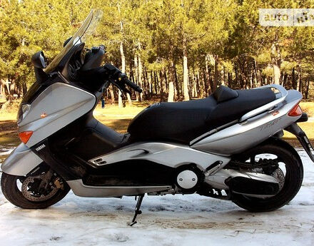 Yamaha T-max 2009 года