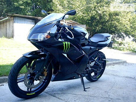 Ямаха ТЗР 1997 року Yamaha TZR 1997 року