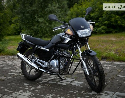 Фото на отзыв с оценкой 5 о Yamaha YBR 2015 году выпуска от автора "Kapral8441" с текстом: Многие люди задумываются о покупке мотоцикла и не знают какой себе агрегат куаить. Этот мотоцикл ...